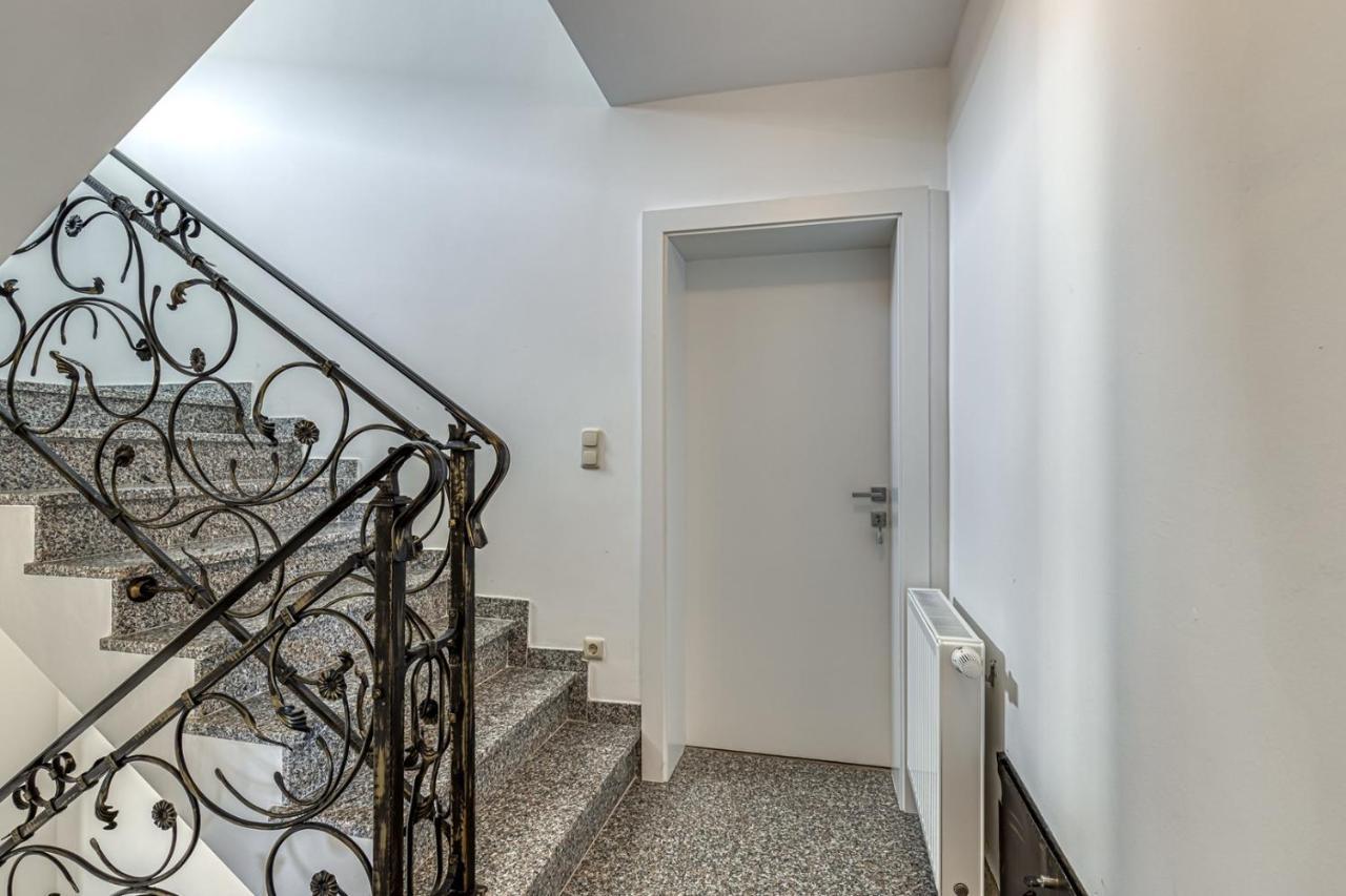 Villa Milena With Pool And Sea View เซร์เวนีเวอร์ ภายนอก รูปภาพ